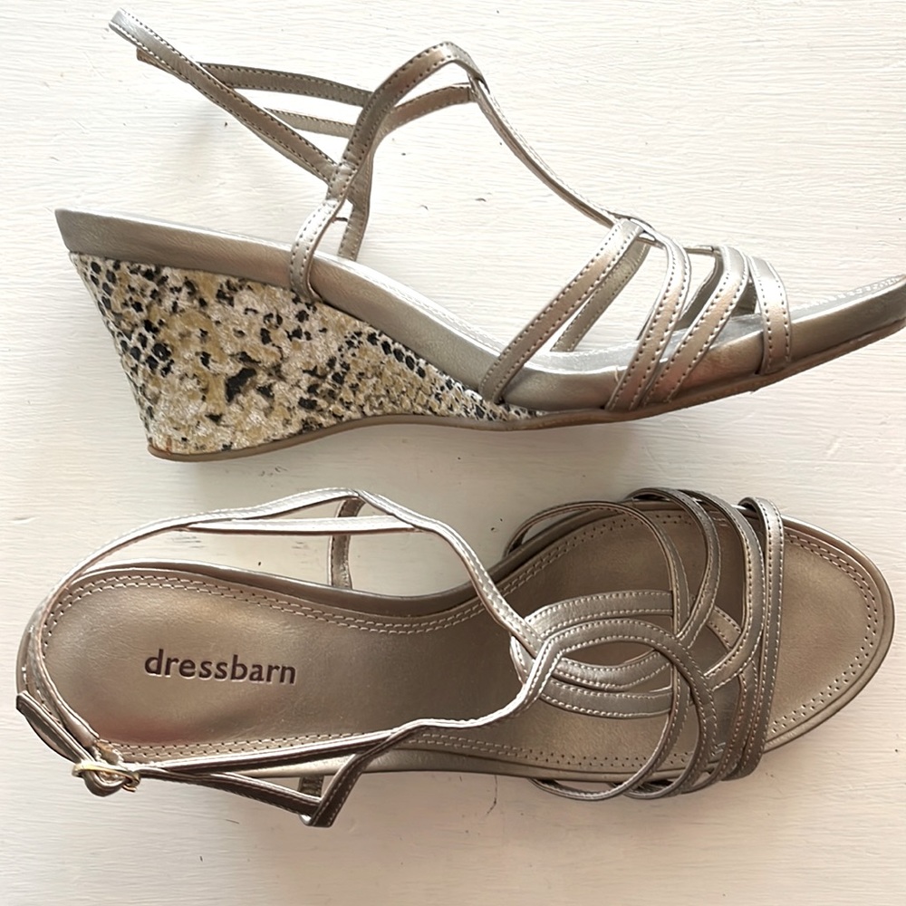 Dress barn, strappy wedge sandals, taupe sandals, size 10